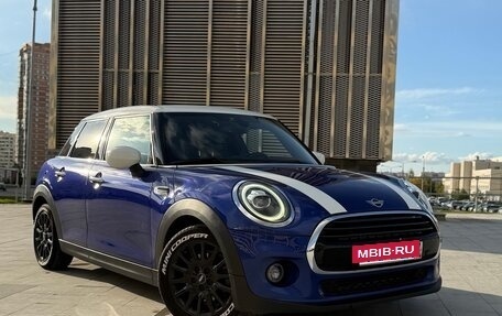 MINI Hatch, 2019 год, 1 750 000 рублей, 10 фотография
