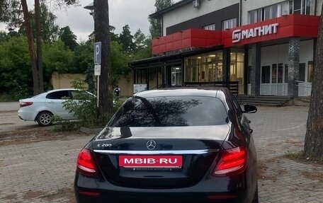 Mercedes-Benz E-Класс, 2017 год, 1 720 000 рублей, 10 фотография