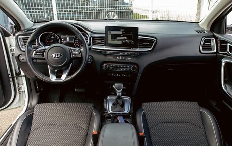 KIA cee'd III, 2019 год, 1 325 000 рублей, 16 фотография
