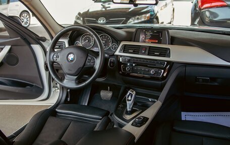 BMW 3 серия, 2017 год, 1 855 000 рублей, 16 фотография