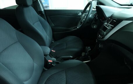 Hyundai Solaris II рестайлинг, 2015 год, 1 199 000 рублей, 19 фотография
