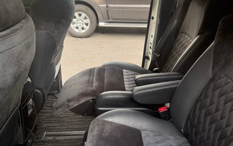 Toyota Vellfire II, 2016 год, 3 300 000 рублей, 14 фотография