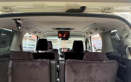 Toyota Vellfire II, 2016 год, 3 300 000 рублей, 16 фотография