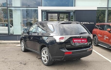 Mitsubishi Outlander III рестайлинг 3, 2012 год, 1 139 000 рублей, 7 фотография
