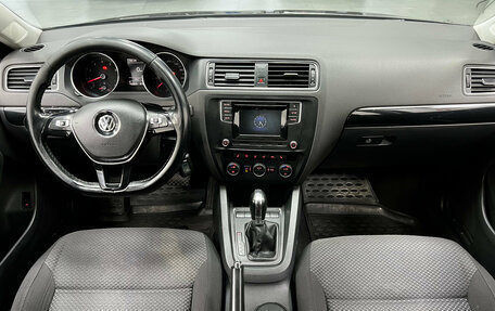 Volkswagen Jetta VI, 2016 год, 1 250 000 рублей, 12 фотография