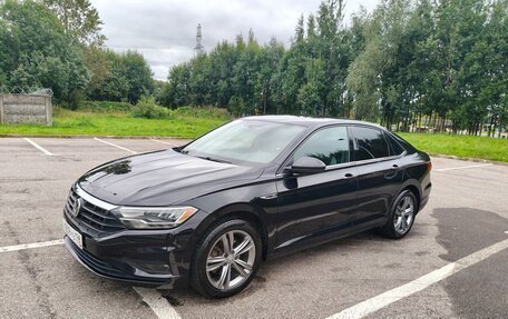 Volkswagen Jetta VII, 2019 год, 1 990 000 рублей, 3 фотография