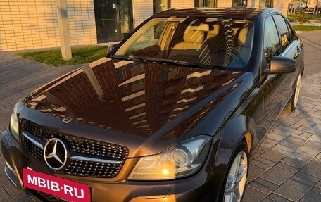 Mercedes-Benz C-Класс, 2012 год, 1 500 000 рублей, 10 фотография