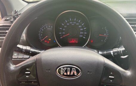 KIA Rio III рестайлинг, 2013 год, 750 000 рублей, 6 фотография