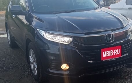 Honda Vezel, 2020 год, 1 870 000 рублей, 10 фотография