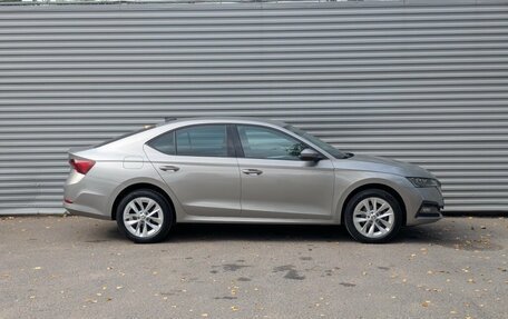 Skoda Octavia IV, 2021 год, 2 400 000 рублей, 29 фотография