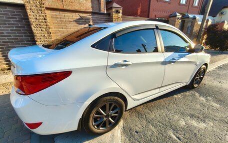 Hyundai Solaris II рестайлинг, 2015 год, 1 038 000 рублей, 3 фотография