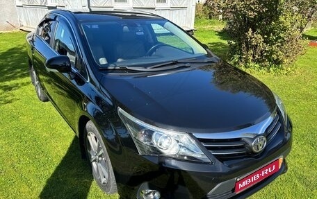 Toyota Avensis III рестайлинг, 2012 год, 1 400 000 рублей, 1 фотография