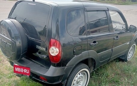 Chevrolet Niva I рестайлинг, 2011 год, 425 000 рублей, 4 фотография