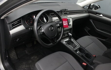 Volkswagen Passat B8 рестайлинг, 2016 год, 1 800 000 рублей, 6 фотография