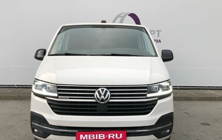 Volkswagen Multivan T6 рестайлинг, 2021 год, 11 000 000 рублей, 7 фотография