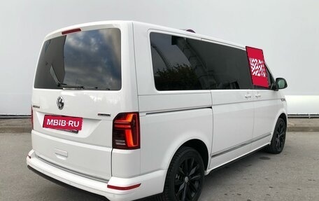 Volkswagen Multivan T6 рестайлинг, 2021 год, 11 000 000 рублей, 2 фотография