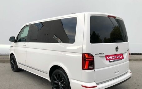 Volkswagen Multivan T6 рестайлинг, 2021 год, 11 000 000 рублей, 4 фотография