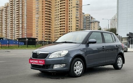Skoda Fabia II, 2013 год, 750 000 рублей, 2 фотография