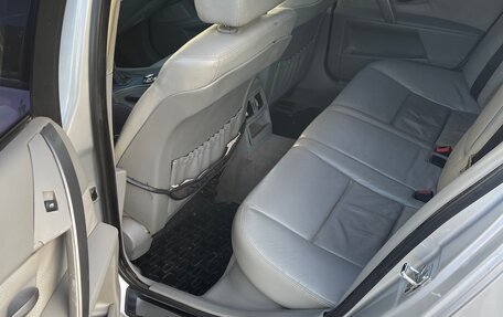 BMW 5 серия, 2004 год, 670 000 рублей, 12 фотография
