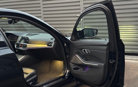 BMW 3 серия, 2019 год, 4 500 000 рублей, 10 фотография
