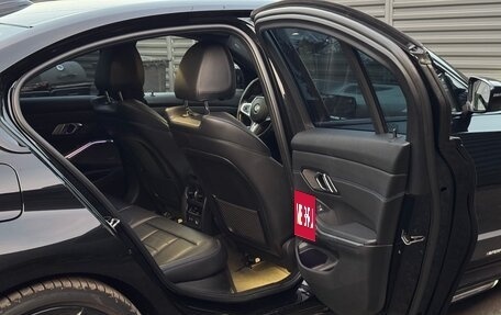 BMW 3 серия, 2019 год, 4 500 000 рублей, 19 фотография