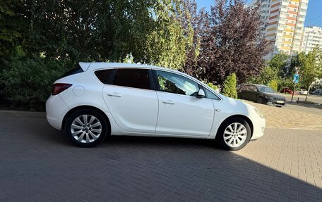 Opel Astra J, 2011 год, 620 000 рублей, 6 фотография