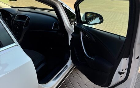 Opel Astra J, 2011 год, 620 000 рублей, 8 фотография