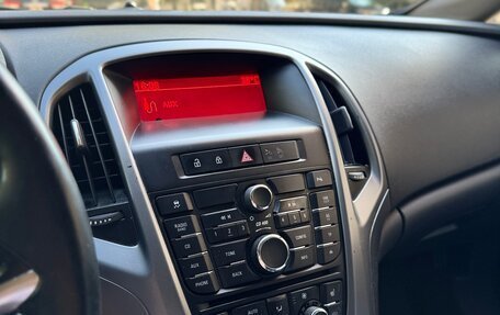 Opel Astra J, 2011 год, 620 000 рублей, 4 фотография