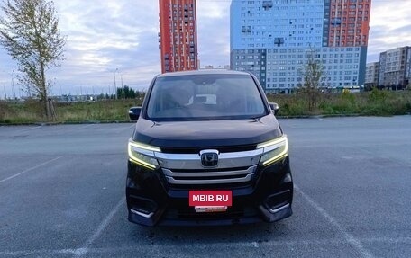 Honda Stepwgn IV, 2018 год, 2 130 000 рублей, 3 фотография