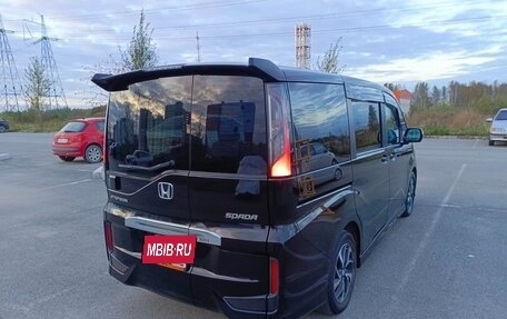 Honda Stepwgn IV, 2018 год, 2 130 000 рублей, 4 фотография