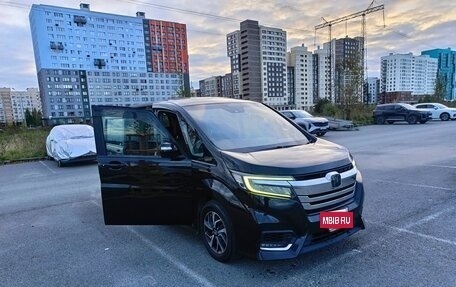 Honda Stepwgn IV, 2018 год, 2 130 000 рублей, 5 фотография