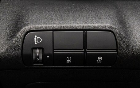 Hyundai Elantra, 2024 год, 2 290 000 рублей, 22 фотография