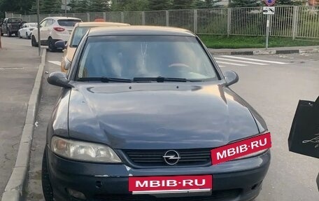 Opel Vectra B рестайлинг, 2000 год, 220 000 рублей, 2 фотография