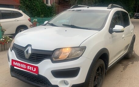 Renault Sandero II рестайлинг, 2018 год, 880 000 рублей, 2 фотография