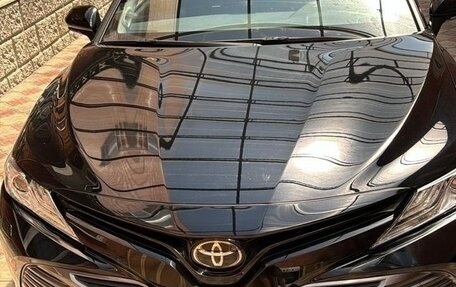 Toyota Camry, 2021 год, 3 300 000 рублей, 1 фотография