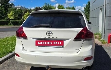 Toyota Venza I, 2013 год, 2 200 000 рублей, 2 фотография