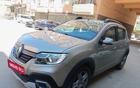 Renault Sandero II рестайлинг, 2019 год, 990 000 рублей, 3 фотография