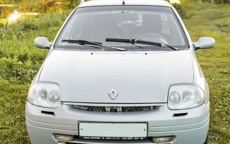Renault Clio III, 2001 год, 150 000 рублей, 2 фотография