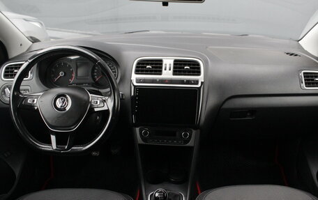 Volkswagen Polo VI (EU Market), 2018 год, 1 400 000 рублей, 18 фотография