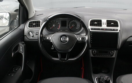 Volkswagen Polo VI (EU Market), 2018 год, 1 400 000 рублей, 9 фотография