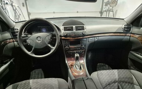 Mercedes-Benz E-Класс, 2004 год, 449 000 рублей, 8 фотография
