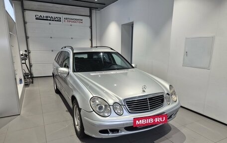 Mercedes-Benz E-Класс, 2004 год, 449 000 рублей, 3 фотография