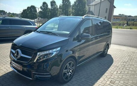 Mercedes-Benz V-Класс, 2020 год, 7 777 777 рублей, 16 фотография