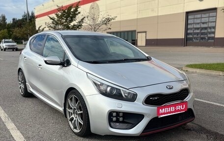KIA cee'd GT II, 2015 год, 1 000 000 рублей, 2 фотография