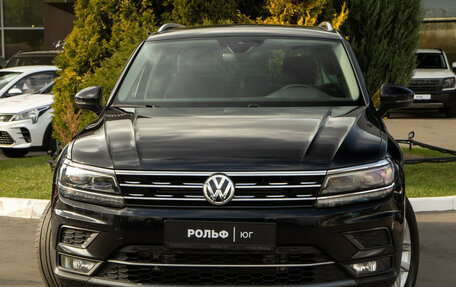 Volkswagen Tiguan II, 2019 год, 2 848 000 рублей, 23 фотография