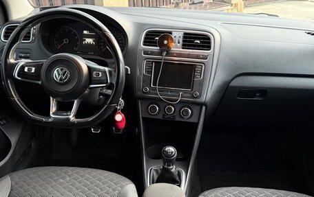 Volkswagen Polo VI (EU Market), 2018 год, 1 400 000 рублей, 12 фотография