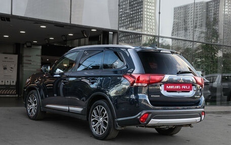 Mitsubishi Outlander III рестайлинг 3, 2018 год, 2 400 000 рублей, 6 фотография
