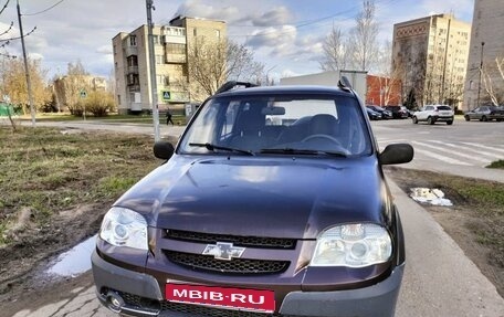 Chevrolet Niva I рестайлинг, 2010 год, 285 000 рублей, 1 фотография
