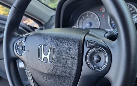 Honda Crosstour I рестайлинг, 2013 год, 1 800 000 рублей, 37 фотография