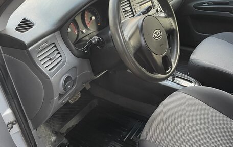 KIA Rio II, 2010 год, 750 000 рублей, 10 фотография